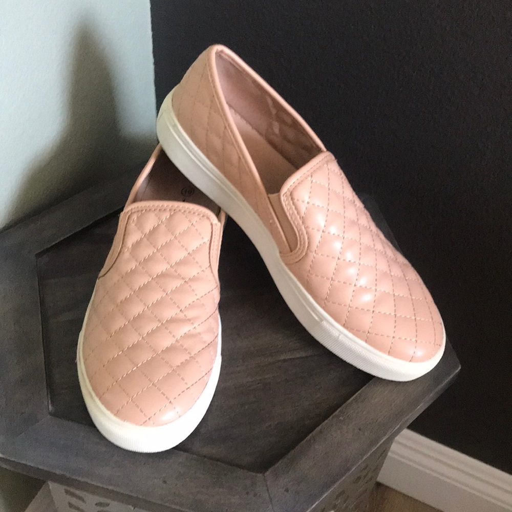 🔥1 hr sale - Heva, slip on sneakers